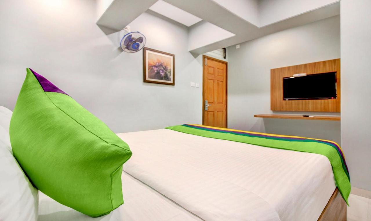 Hotel Treebo Trend Cruz Royale Santacruz West Mumbai Exterior foto