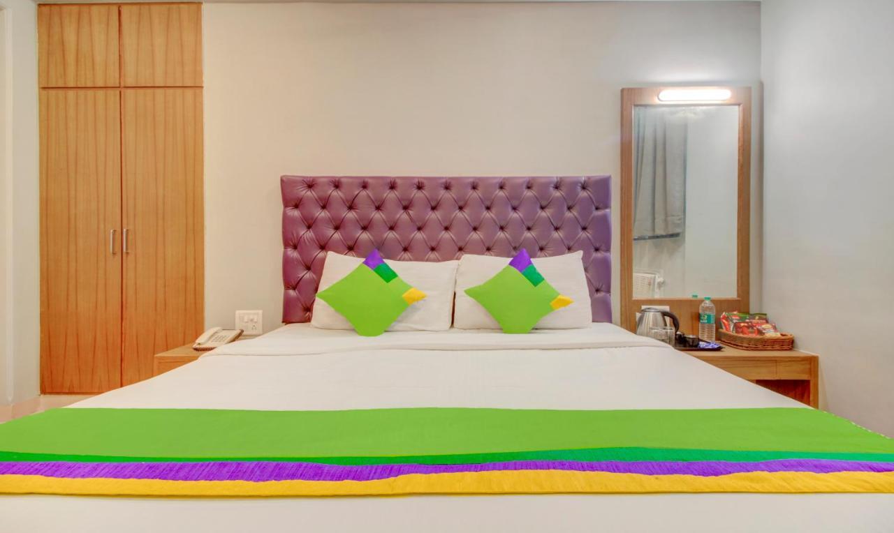 Hotel Treebo Trend Cruz Royale Santacruz West Mumbai Exterior foto