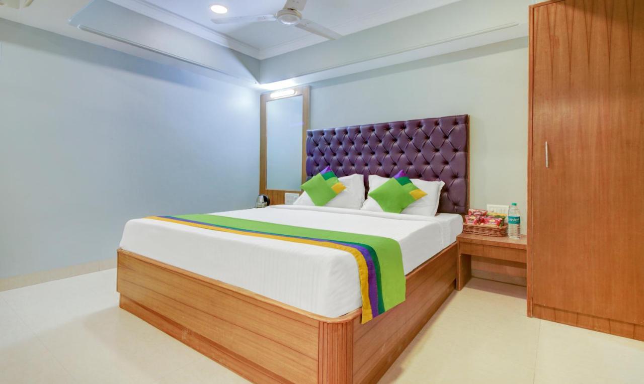 Hotel Treebo Trend Cruz Royale Santacruz West Mumbai Exterior foto